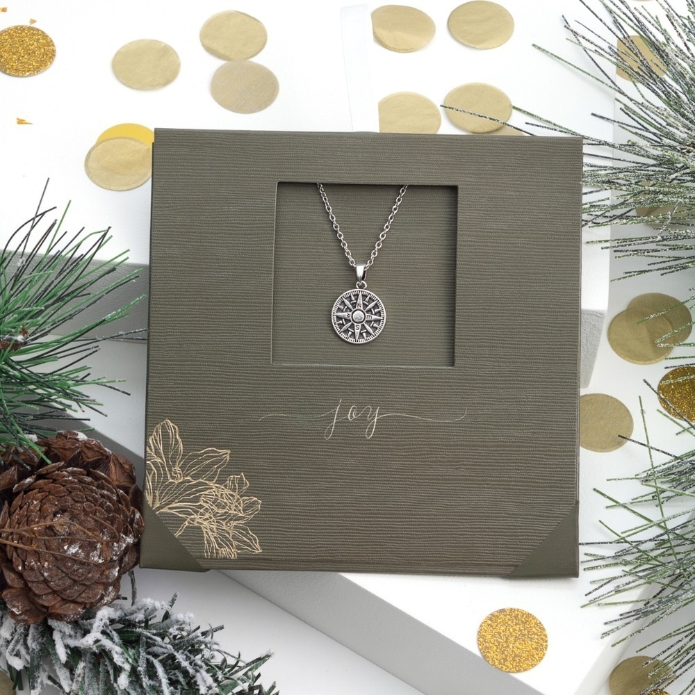 Compass Pendant Necklace – NWT – 18 Inch Chain – Joy Christmas